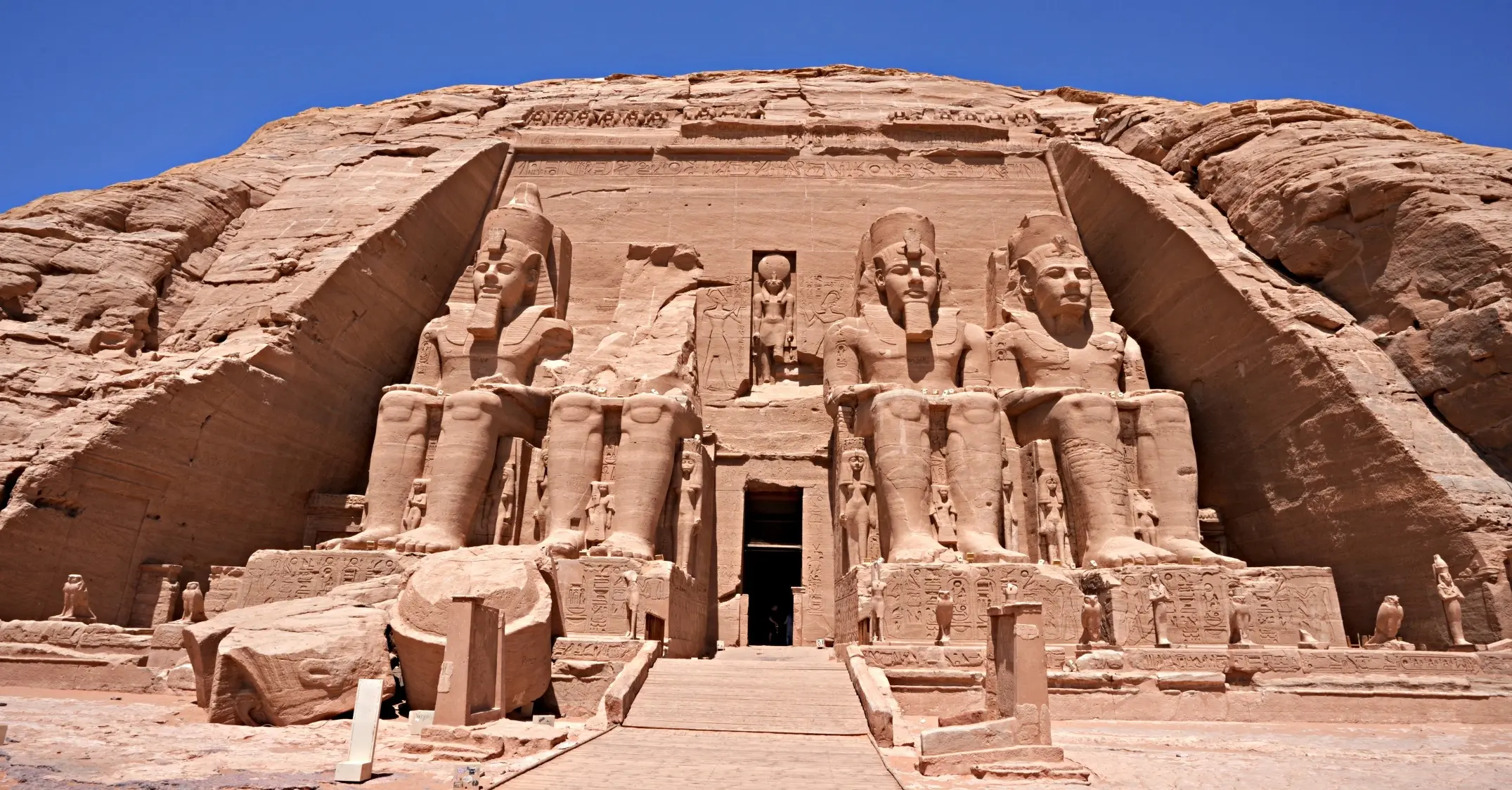 Colossal rock-cut statues of Ramses II at Abu Simbel