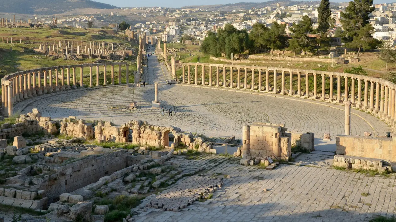Colonnaded street and Oval Plaza of ancient Roman Jerash